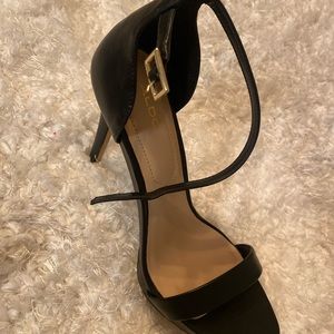 New!!!! Aldo Heeled Sandals in Black us 9